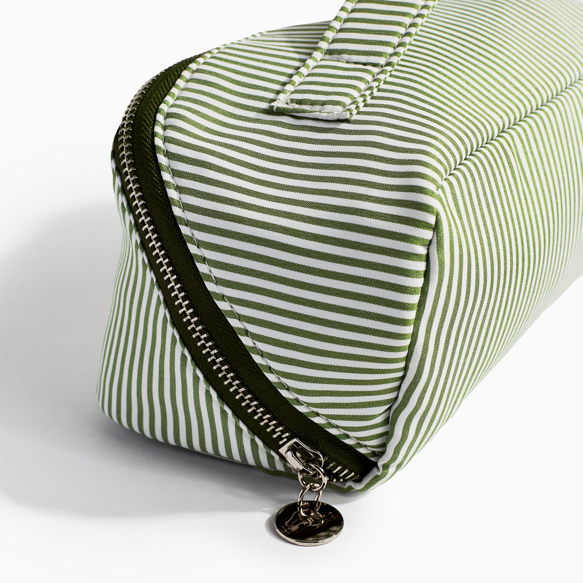 REGIMES LAY FLAT BEAUTY BAG